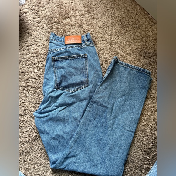 Princess Polly Asymmetric Jeans - Picture 1 of 2